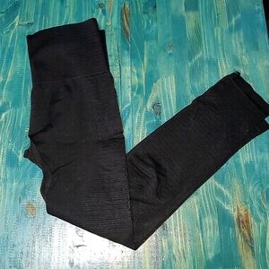 Medium Black Athletic Workout Leggings